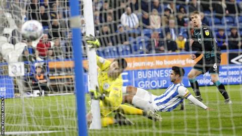 Jay Fulton scores for Swansea