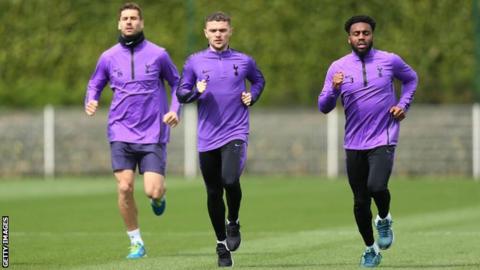 Fernando Llorente training with Kieran Trippier and Danny Rose