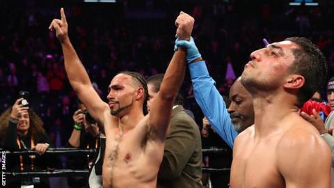 Keith Thurman is declared the winner against Josesito Lopez