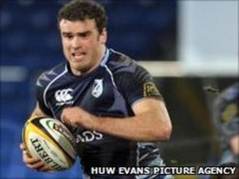 Blues centre Jamie Roberts