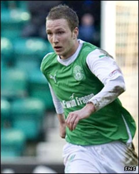 Hibs midfielder Matt Thornhill