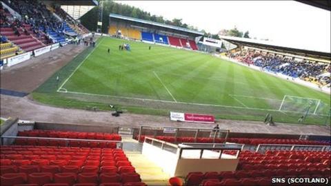 Empty seats at McDiarmid Park