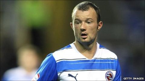 Reading striker Noel Hunt