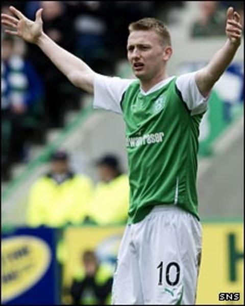 Hibs forward Derek Riordan