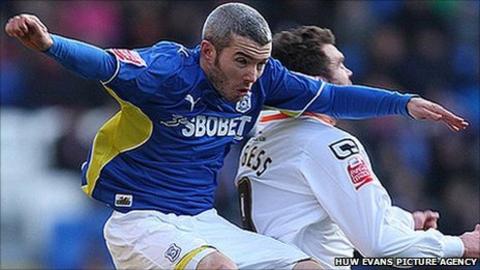 Kevn McNaughton shows his commitment