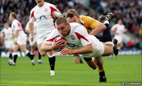 Ben Cohen dives over to score against Australia