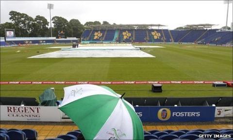 Rain delays play at Cardiff