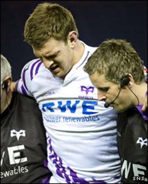 Nikki Walker goes off injured at Murrayfield