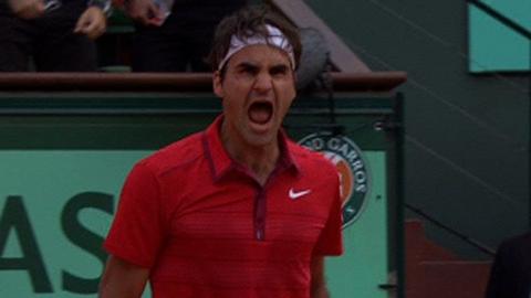 Roger Federer celebrates his win