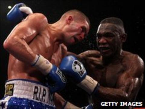Tony Bellew (left) and Ovil McKenzie