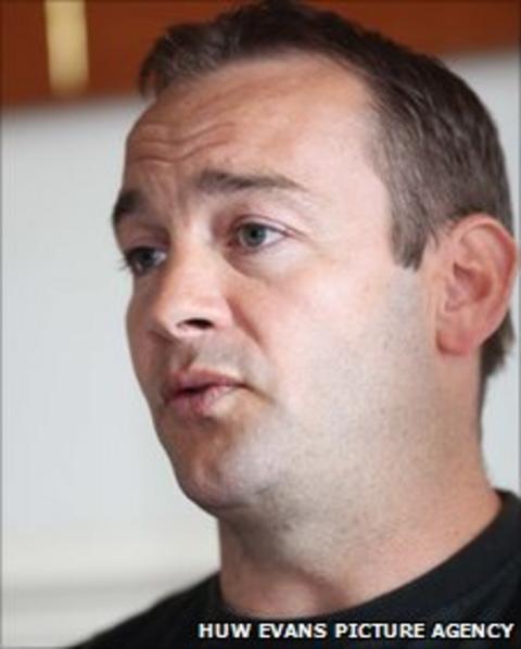 Darren Edwards