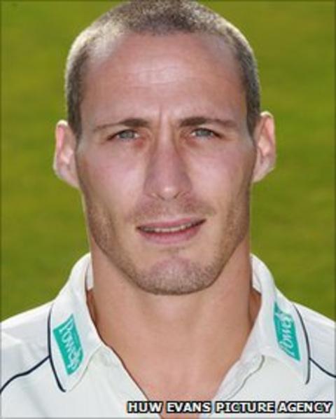 Simon Jones