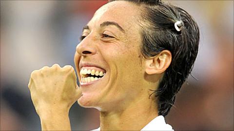 Francesca Schiavone celebrates victory