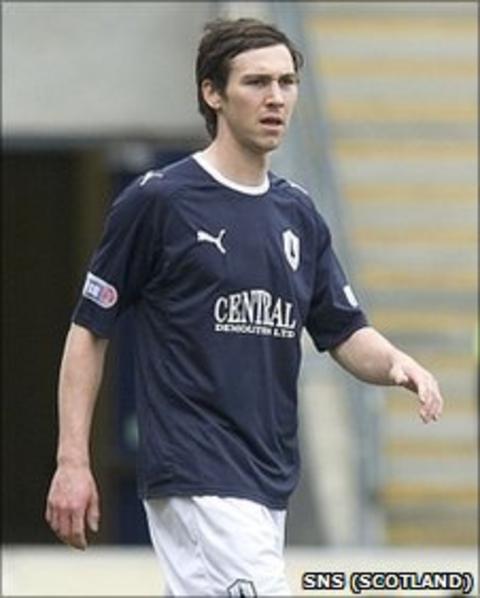 Carl Finnigan in Falkirk colours