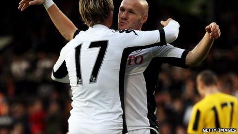 Andrew Johnson celebrates his goal