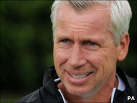 Newcastle United boss Alan Pardew