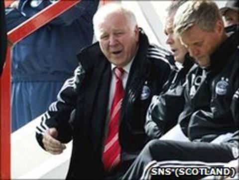 Aberdeen manager Craig Brown