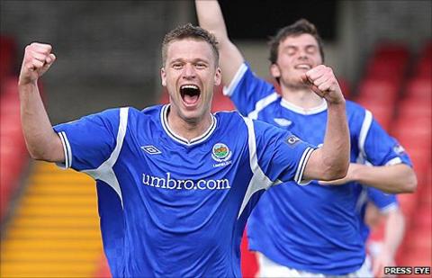 Linfield striker Peter Thompson