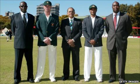 Zimbabwe Cricket chairman Peter Chingoka, Zimbabwe captain Brendan Taylor, ICC chief executive Haroon Lorgat, Bangladesh captain Shakib Al Hasan and Zimbabwe Cricket CEO Ozias Bvute