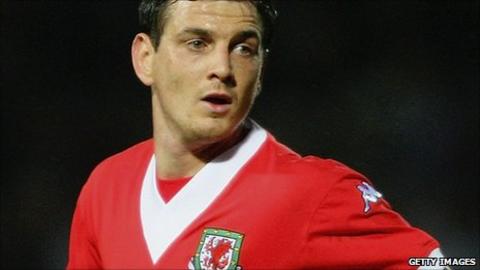 Chris Llewellyn
