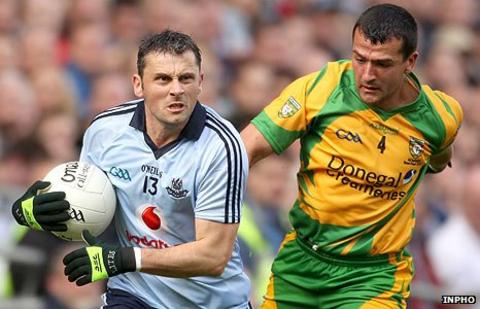Alan Brogan in possession against Donegal opponent Frank McGlynn