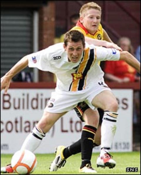 Paul Currie against Partick Thistle