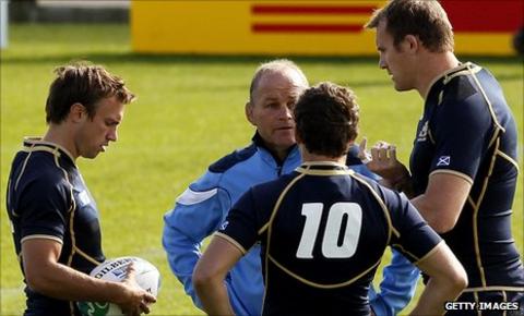 Andy Robinson passes on his thoughts in Scotland training