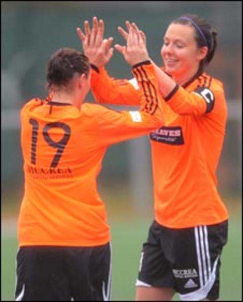 Clare Gemmell and Rachel Corsie