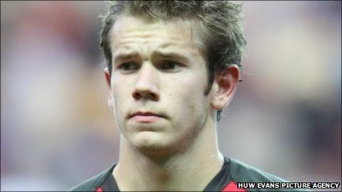 Wrexham goalkeeper Chris Maxwell