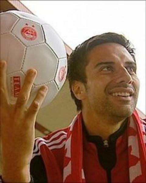 Aberdeen striker Rory Fallon