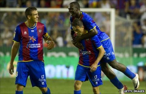 Ivory Coast's Arouna Kone celebrating with his Levante team-mates