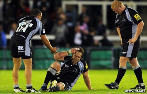 Newcastle Falcons players look dejected after the defeat by Bath