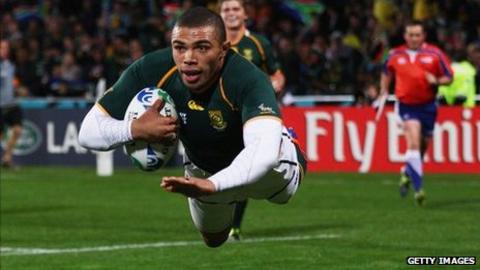 Bryan Habana scores