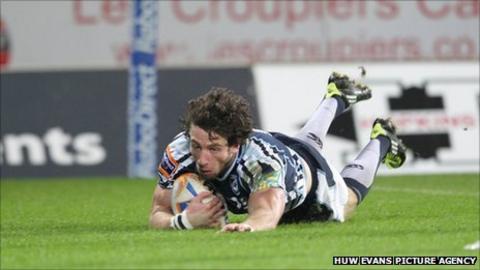 Alex Cuthbert