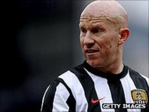 Lee Hughes