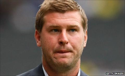 Karl Robinson