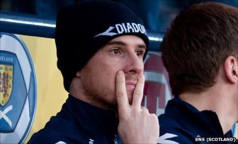 Image result for barry ferguson bench fingers