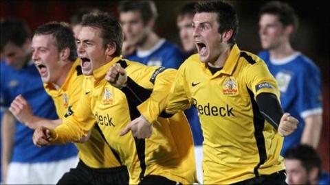 Glenavon celebrate their win over Linfield