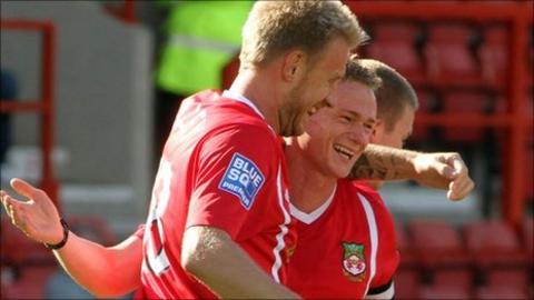 Wrexham captain Dean Keates (right)