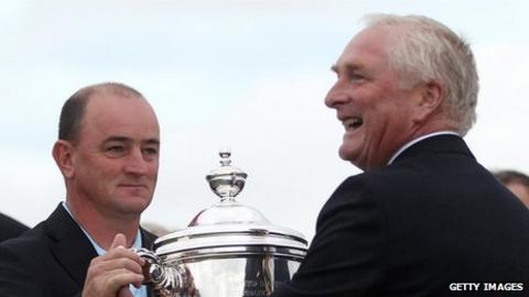 Neil Edwards receving the Walker Cup