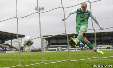 Leigh Griffiths scored twice at St Mirren Park on Saturday