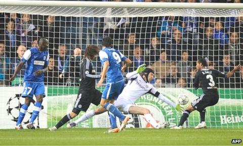 Jelle Vossen equalises for Genk