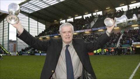 Former Hibs captain Pat Stanton