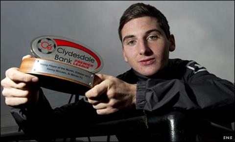 Kenny McLean with his award