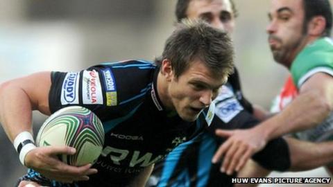 Ospreys fly-half Dan Biggar makes a break against Castres
