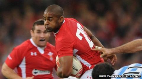 Aled Brew playing against Argentina in 20011