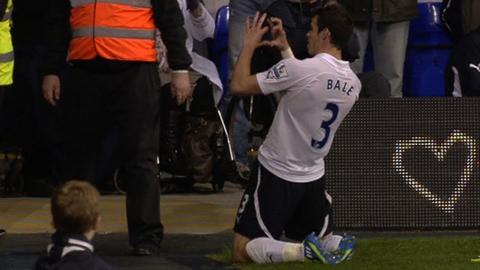 Gareth Bale celebrates scoring for Tottenham