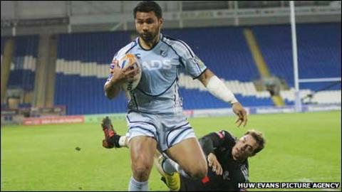 Casey Laulala scores