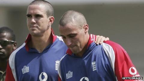 Kevin Pietersen and Simon Jones