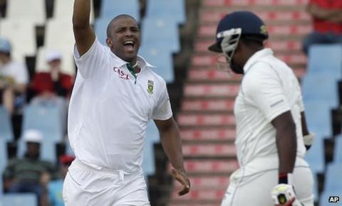 Vernon Philander celebrates dismissing Chanaka Welegedara in the first Test